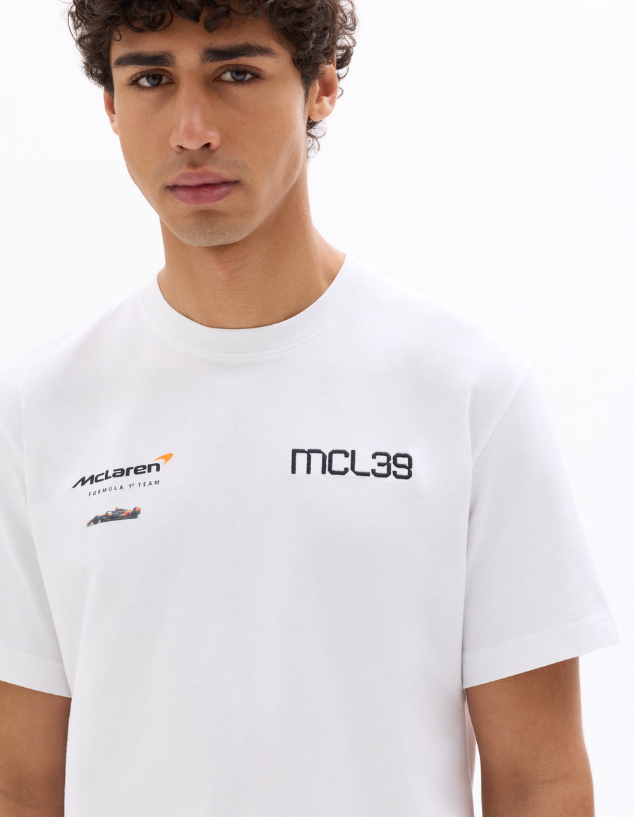 Off-white crew neck embroidery detail